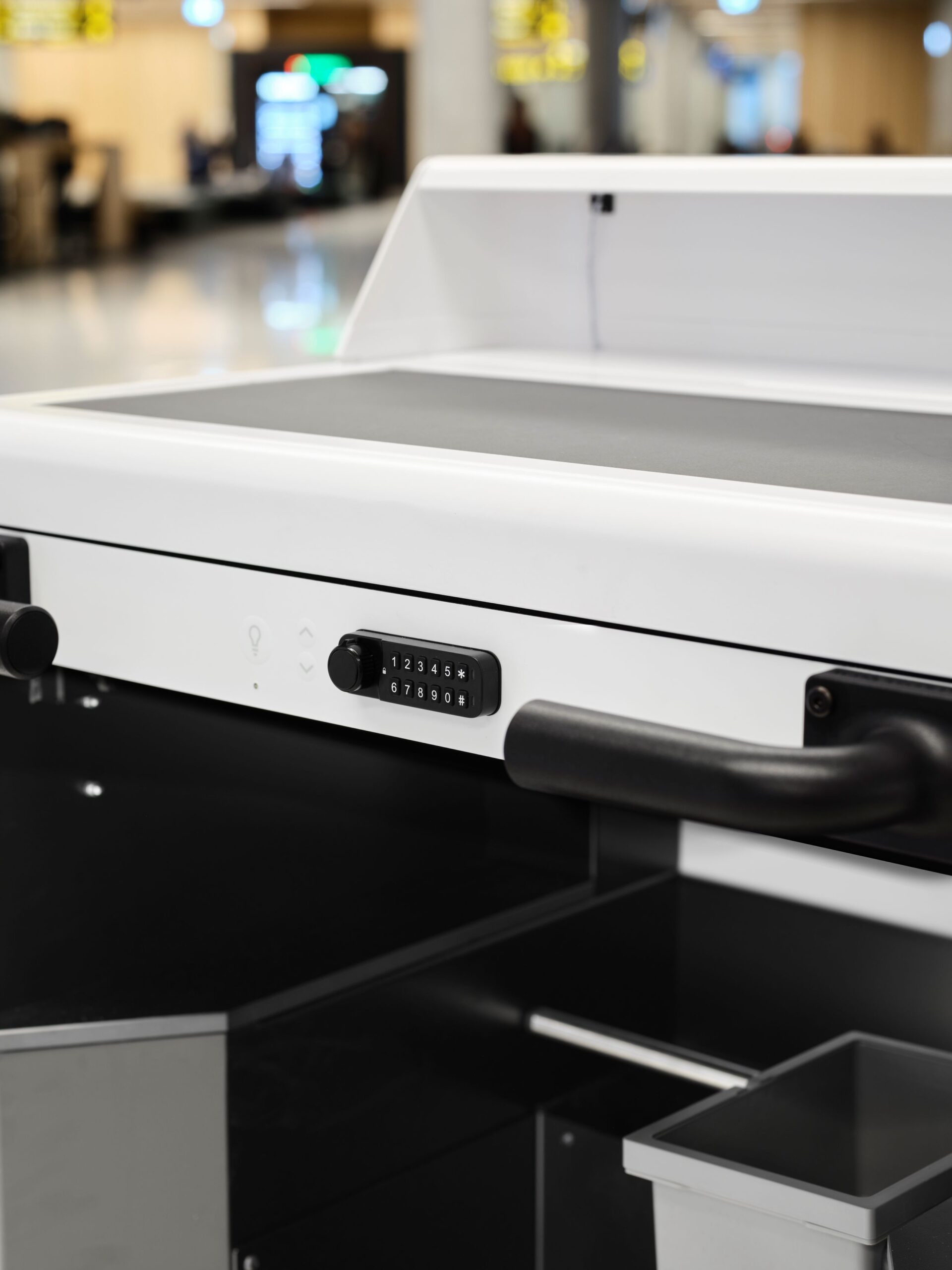 AirGoAssistantLight_lås